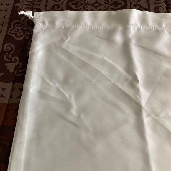 MICHAEL KORS Dust Bag 21.5” x 22” - Picture 3 of 7